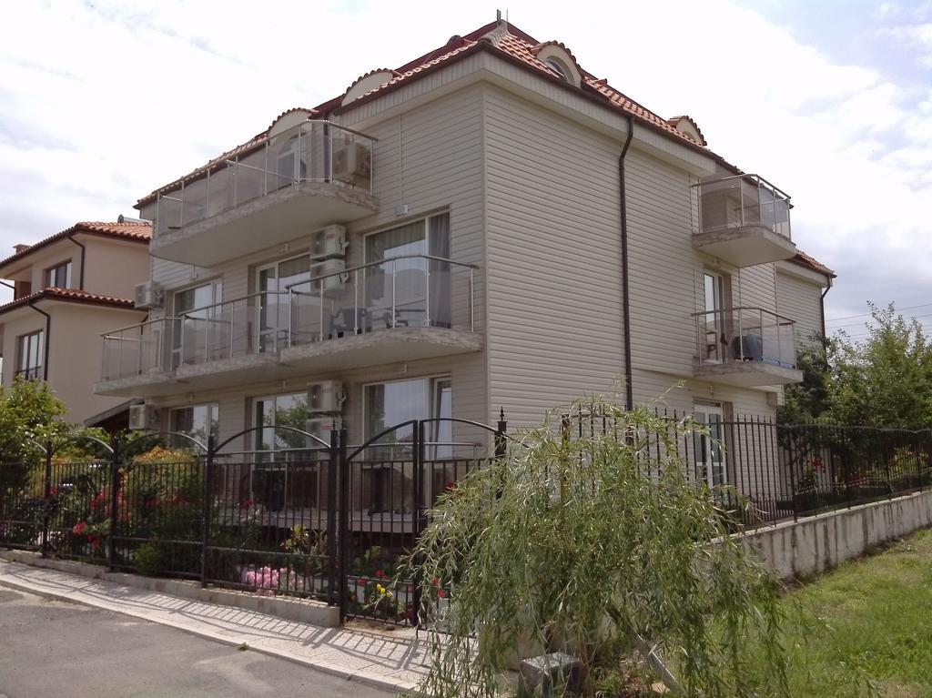 Morska Zvezda Guest House Tschernomorez Exterior foto